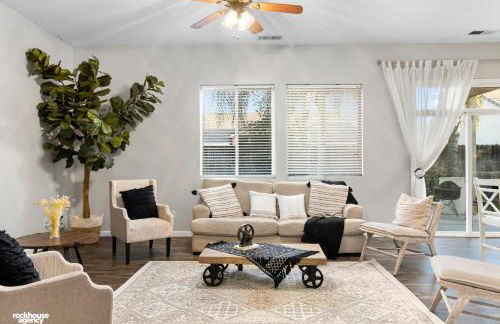 NorthWest Farmhouse - Photo 24