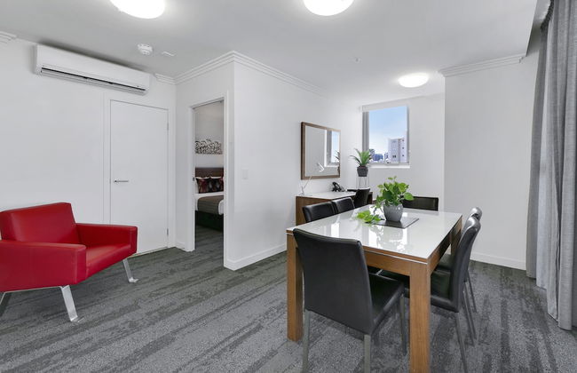 Hotel Diana South Brisbane - Photo 6