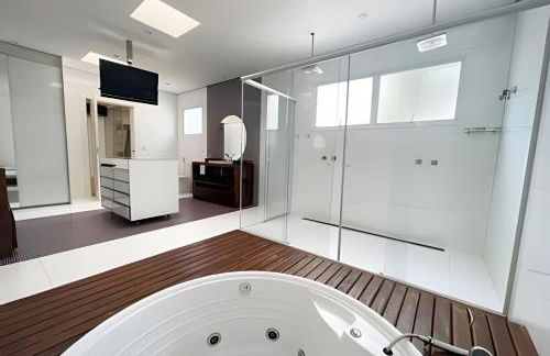 Mansão Cinematográfica em Condomínio- Granja Viana - Foto 34