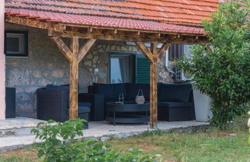 Lovely Home In Unesic - Foto 14
