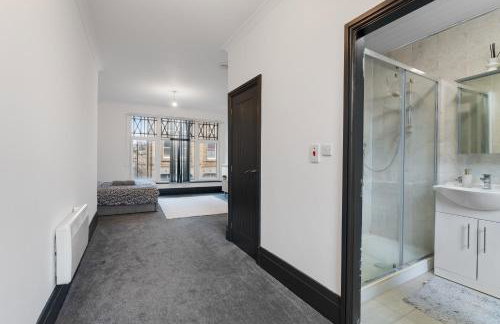 Luxury Huddersfield Apartments & Prime City Centre Location & Opposite Train Station - Foto 26