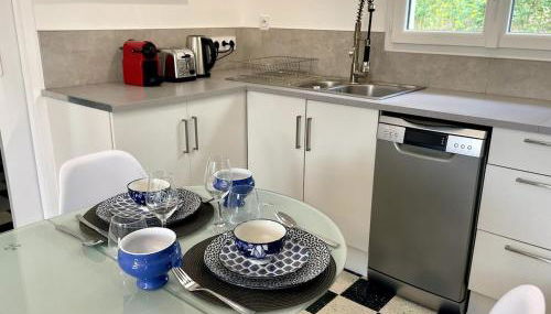 Chalet with a view of Pic Saint Loup, large garden - Foto 5, stove, dishwasher, toaster