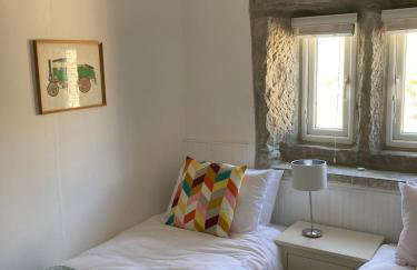 Hebden Bridge Riverside Cottage - Photo 8