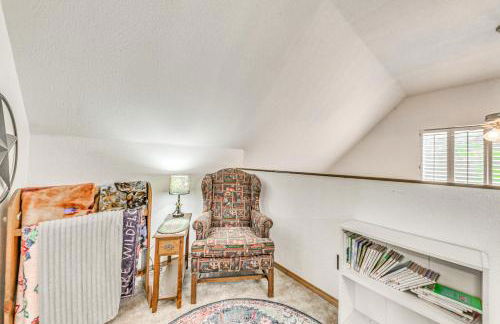 Quaint Cloudcroft Cabin with Stunning Forest Views! - Photo 17