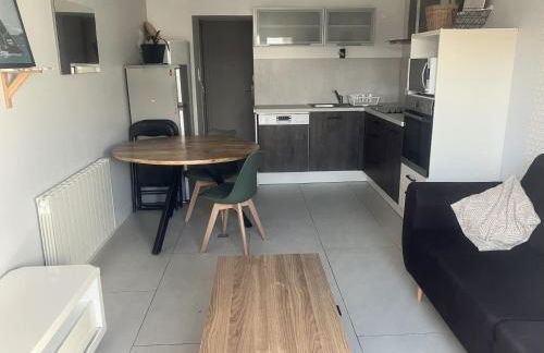 maison entre plage marais et forêt - Photo 1