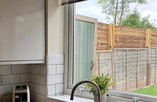 Flaxman Avenue - Lovely 4 bed home, 5 mins drive to York City Centre, Free superfast Wi-fi, Free on-street parking - Foto 3