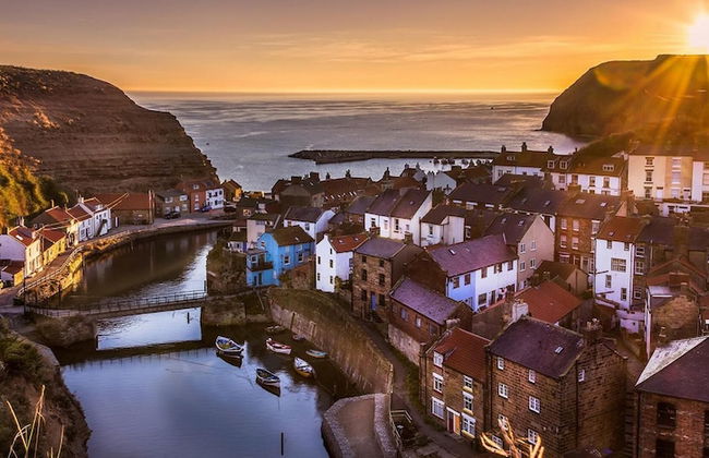 6m Emperor Tent, Near Whitby, With log Burner - Foto 16