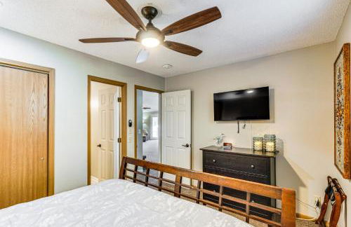 Lake of the Ozarks Home with Dock and Water Slide - Foto 11