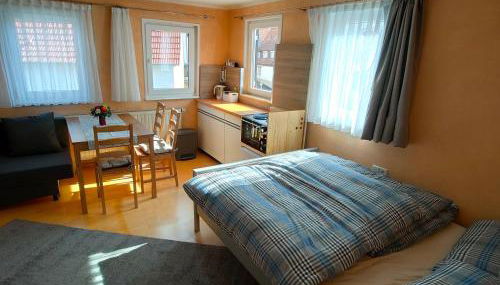 zentrale & ruhige Ferienwohnung - Foto 3