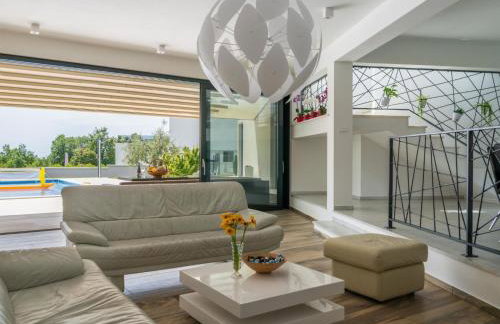 Holiday Home Villa EmMa mit 5 Schlafzimmern und beheiztem Pool by Interhome - Foto 16