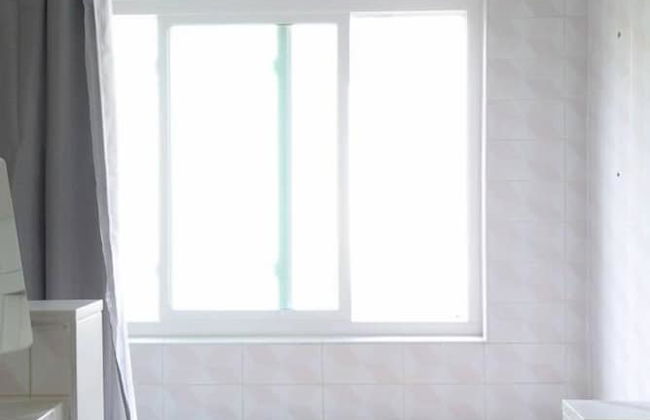 Spacious House on Melrose w Private Backyard Gym - Photo 20