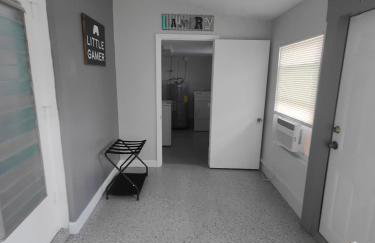 Riverside Retreat: Deck Bar, FirePit, Boat Parking - Foto 11