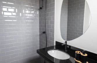 107-Studio compacto, moderno, climatizado perto da UEL - Foto 52