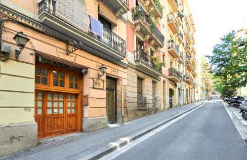 Vibrant and modern apartment - Foto 22