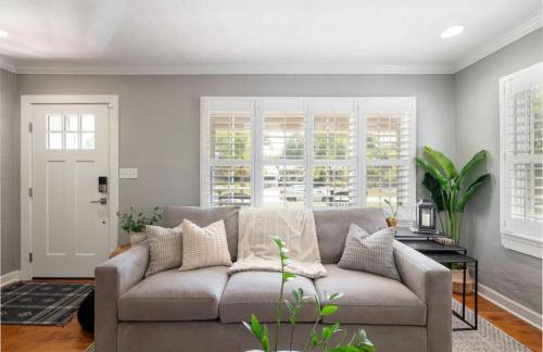 Massive 3 bedroom with large backyard - Foto 30