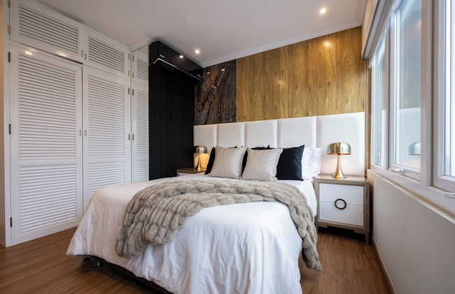 Penthouse Jacuzzi Luxury Duplex 4BR - Photo 2