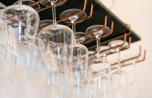 Signature Beachfront Home, Panoramic Sea Views & Marble Fireplace - Foto 27