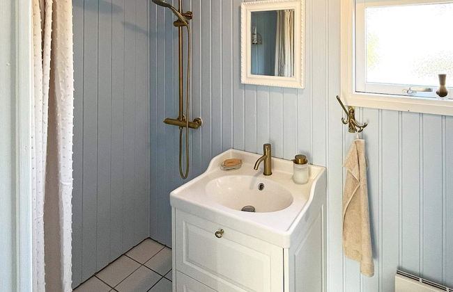 4 Person Holiday Home in Karrebaeksminde - Photo 7