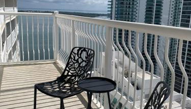 Best views, 2 balconies, 2 bedrooms, pool, gym, parking - Foto 3