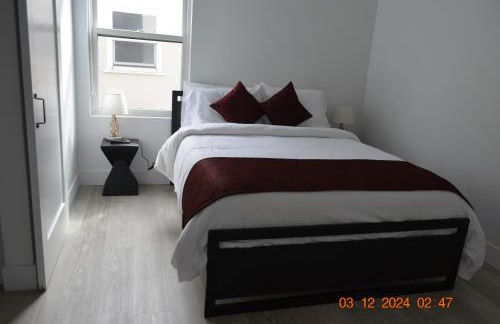 Dimond Abode Vacation Rental, Oakland California Dimond District - Photo 64