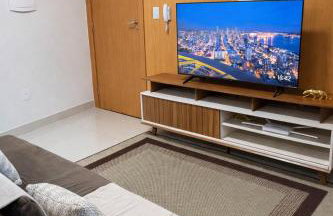 Flat Confortavel com Ar e Prox Shopping e Centro - Foto 1