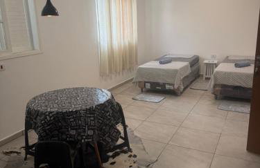 Apartamento Studio 2 camas solteiro 20 minutos Aeroporto Guarulhos - Foto 5