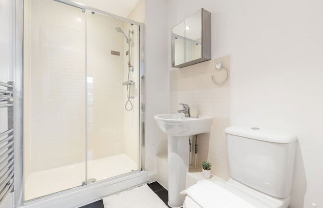 Premium 2 Bed Flat near Colindale Station - Foto 32