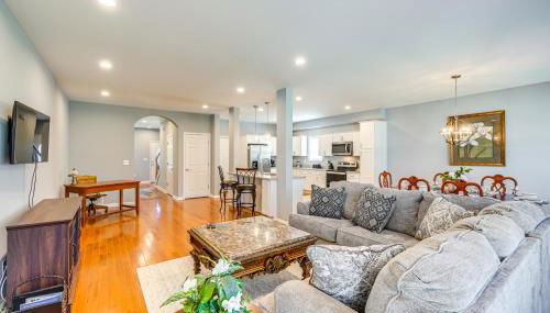 Louisville Retreat with Deck about 11 Mi to Downtown! - Foto 4