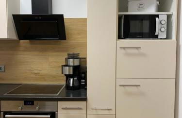 Für Gruppen und Familien - große Ferienwohnung Nähe Stadtpark, 4 Schlafzimmer, 2 Bäder, Terrasse, Parkplatz - Foto 18