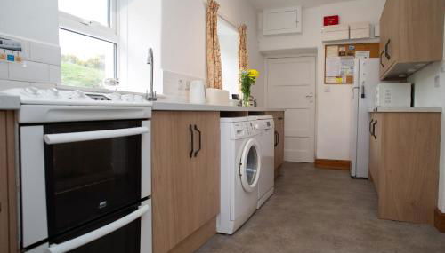 Garnllys Farmhouse Fishguard - Foto 5, stove, dishwasher, toaster