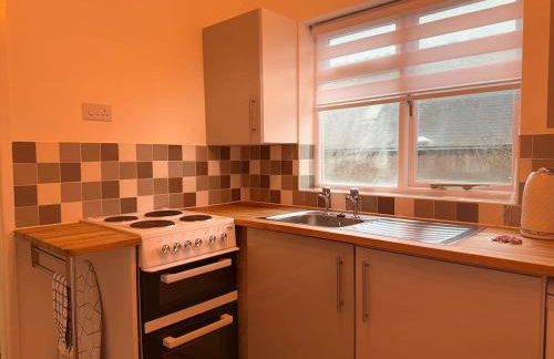 Chase View 1 Bed Sleeps 4 Parking WiFi Contractors - Photo 6