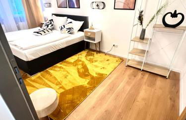 BIG New 7Rooms City Center APARTMENTS and Suites - Foto 44