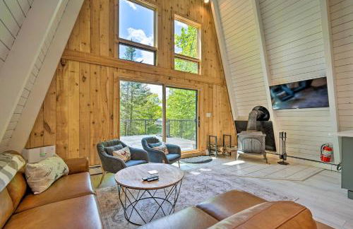 Wilmington Chalet with Hot Tub Less Than 8 Mi to Mount Snow! - Foto 3
