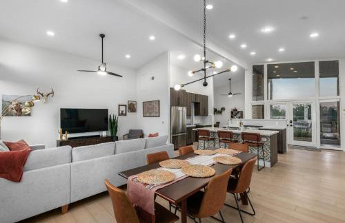 3BR Retreat with Heated Pool, BBQ and Mountain Views - Foto 39