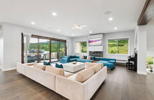 Elegant Mountain Retreat with Sweeping Views - Foto 10