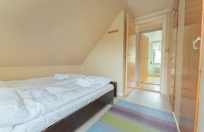 Serenity By The Sea | 3-Br House | Sea View - Photo 3