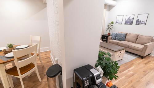 Spacious 2 bed 2 bath Downtown OTR condo minutes walk to the Reds Bengals stadium & more! - Foto 5