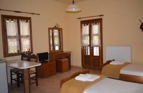 Ellinospito - Photo 8