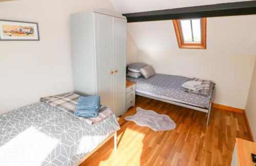 Min-y-rhos - Photo 22