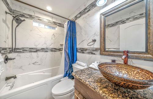 Fully Updated 3 BDR Seaside Home Minutes to Beach! - Foto 50