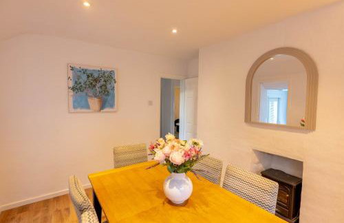 Spacious Home 10 mins to Airport & Braehead - Pass the Keys - Foto 21