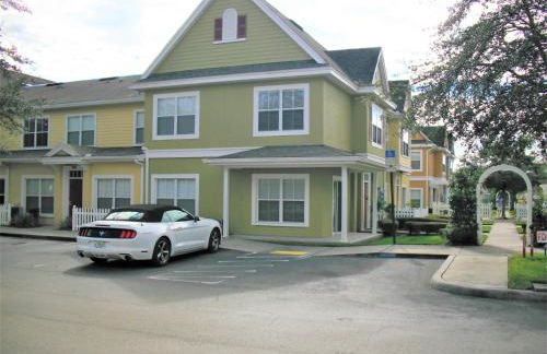 Venetian Bay Villa 4 Bedroom Townhouse - Near Disney - Foto 52