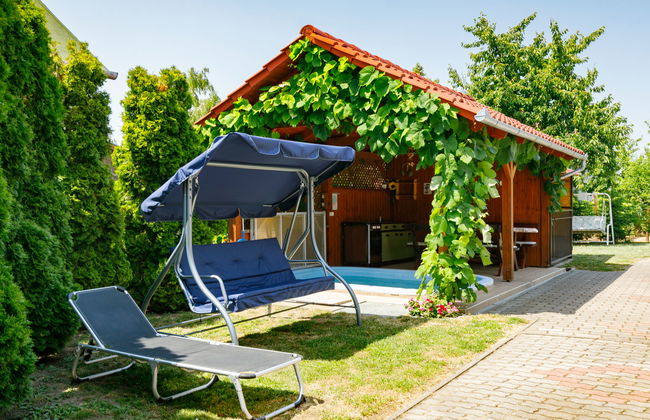 3 bedroom Apartment in Balatonszárszó with swimming pool and garden - Photo 16