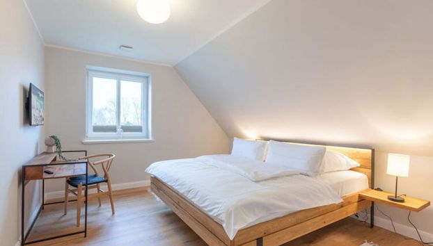 Moderne Doppelhaushalfte in Niebull - Foto 2, Habitación