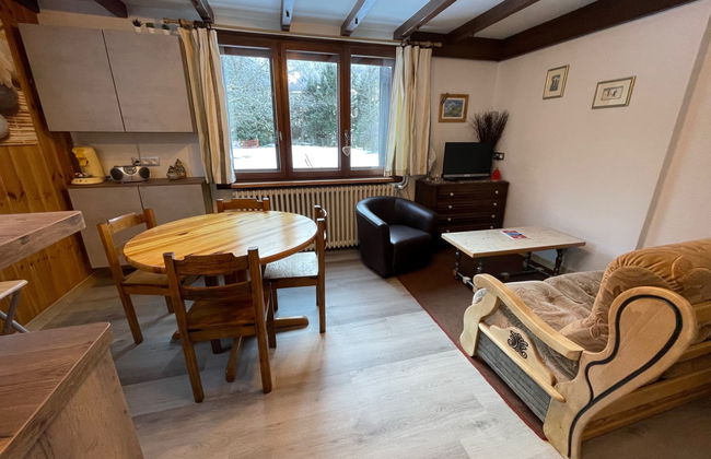 2 bedroom Apartment in Chamonix-Mont-Blanc with garden - Photo 7