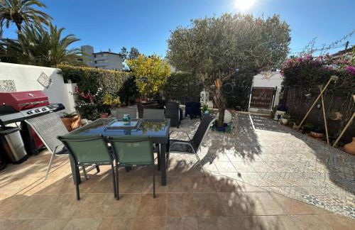 Bonito apartamento con gran terraza y piscina comunitaria AV-08 - Foto 3
