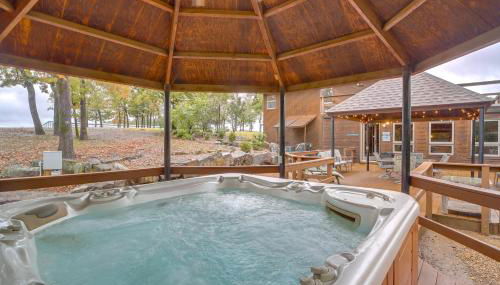 Lake Eufaula Cabin with Dock at Nine Marina - Foto 3