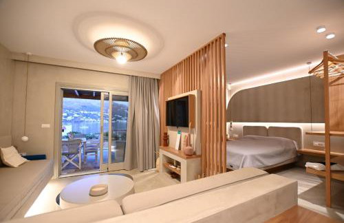 Pefki Luxury Suites - Photo 8