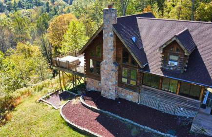 Rustic Ridge Log Cabin: Hot Tub, Games, Views! - Foto 38