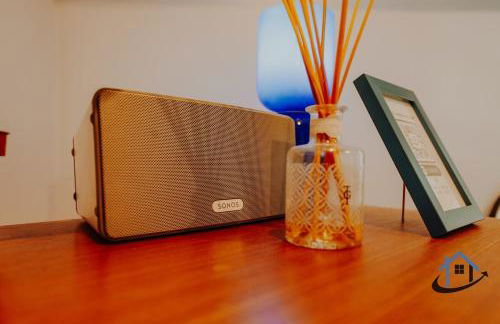 Unique Boathouse, detached free parking x4 cars - Foto 47